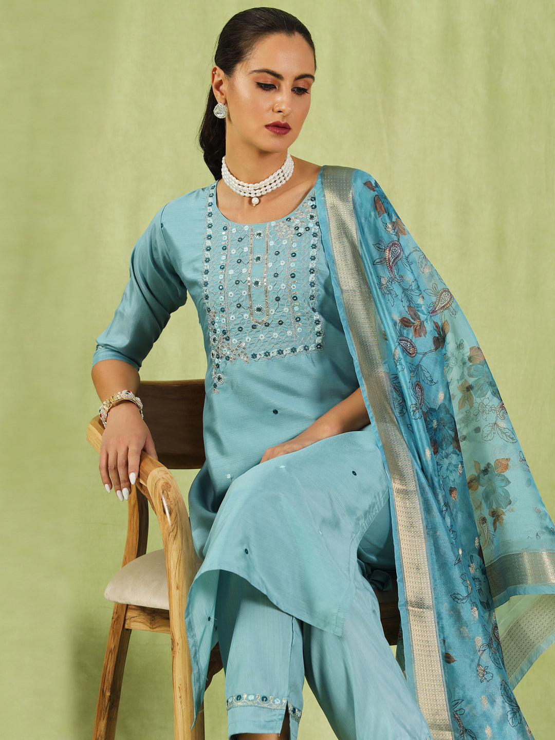 Chitraa  Women Kurta and Trousers Pant Set Silk Blend - FitVibe Fashion