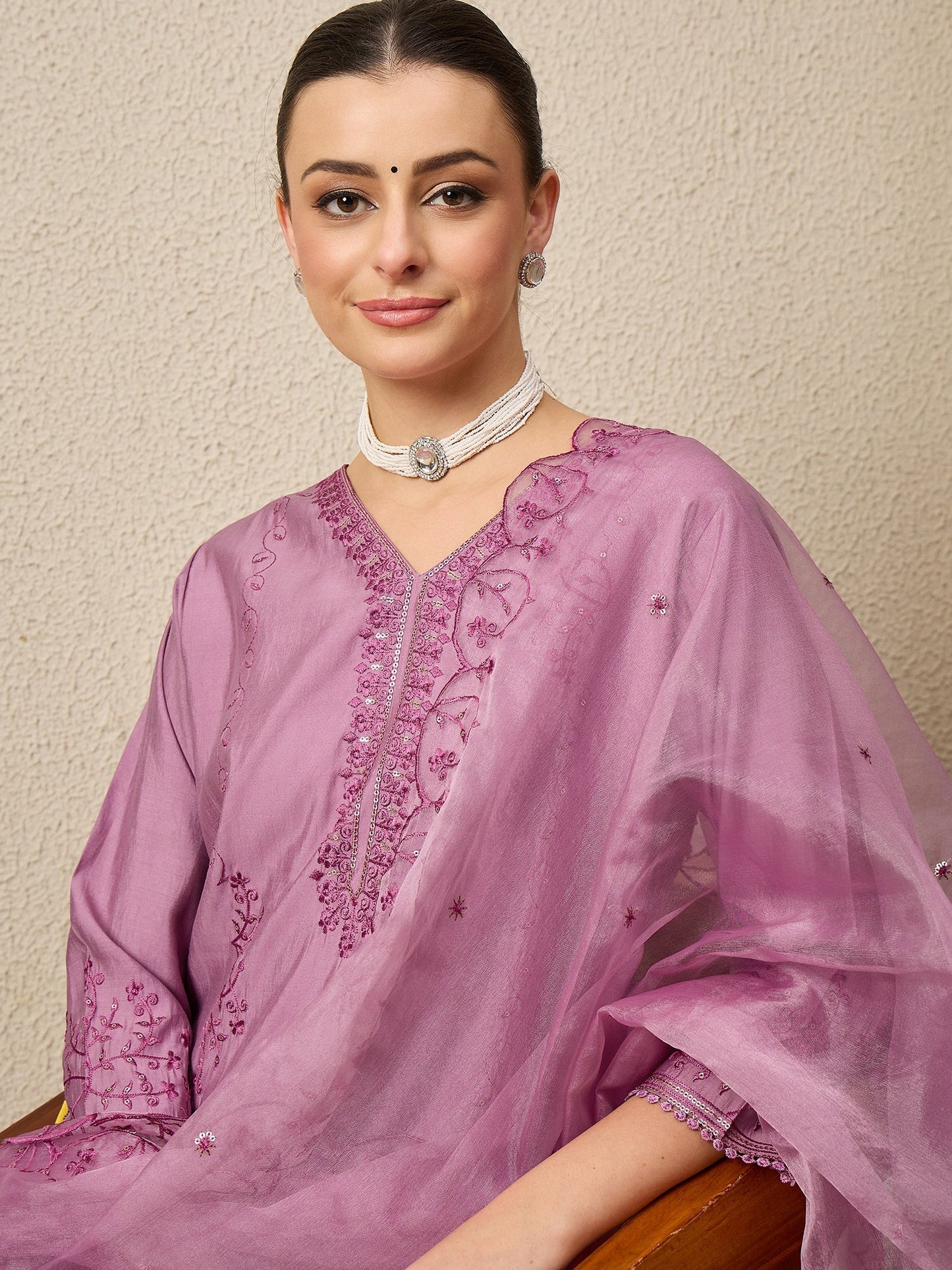 Nayika Lavender Women Silk Blend Kurta and Trousers Pant Set - FitVibe Fashion