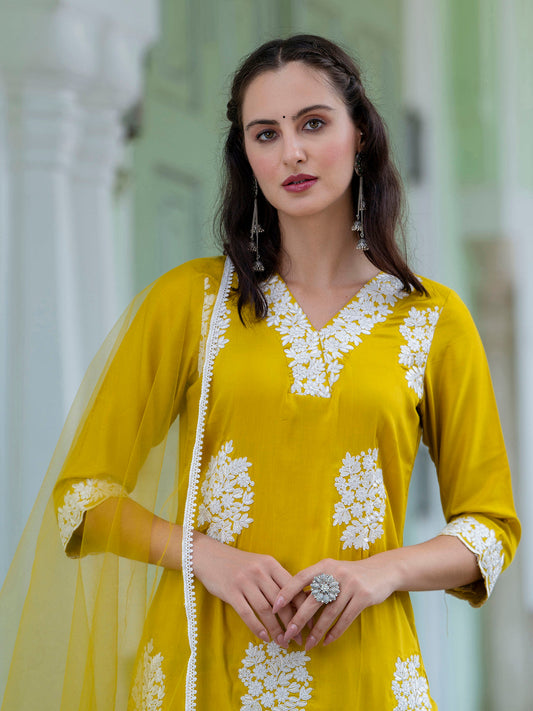 Women Silk Blend Kurta Pant Dupatta Set - FitVibe Fashion