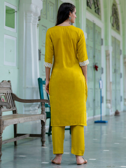 Women Silk Blend Kurta Pant Dupatta Set - FitVibe Fashion