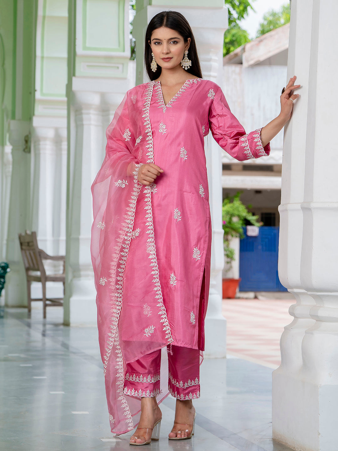 Pink Women's Silk Blend Embroidered Kurta with Pant & Dupatta Set - FitVibe Fashion