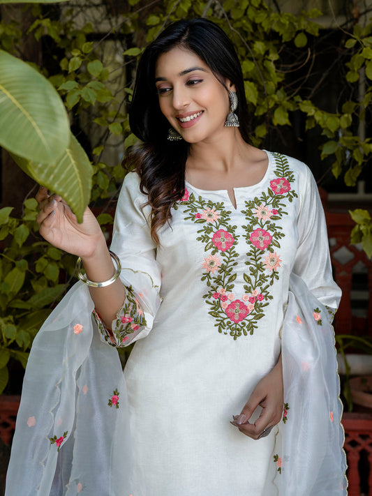 Women Silk Blend Kurta Pant Dupatta Set - FitVibe Fashion