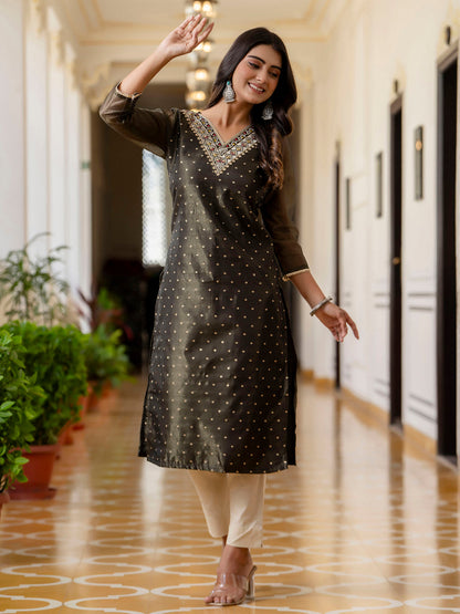 Women Embroidered Silk Blend Straight Kurta - FitVibe Fashion