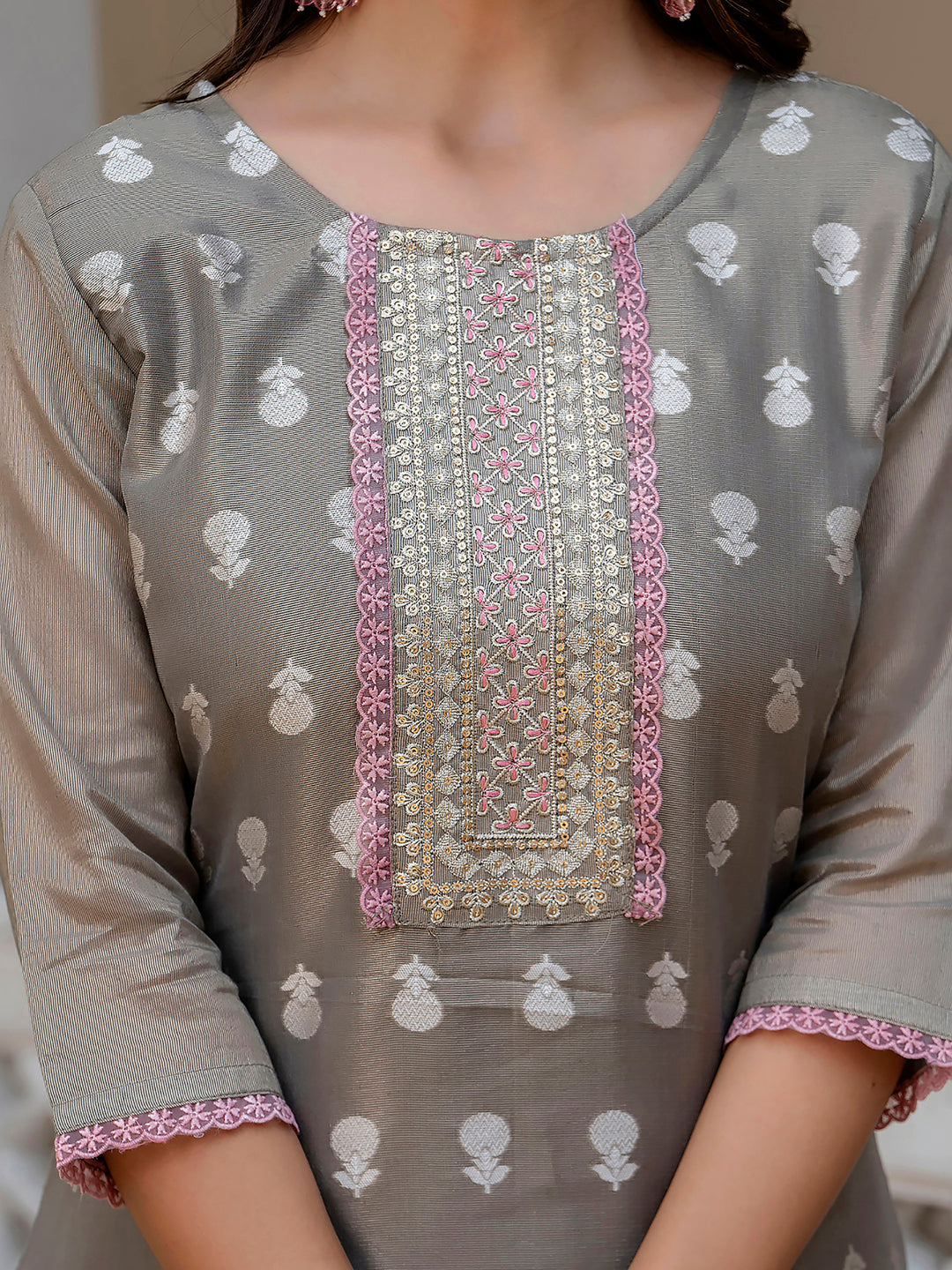 Women Embroidered Silk Blend Straight Kurta - FitVibe Fashion