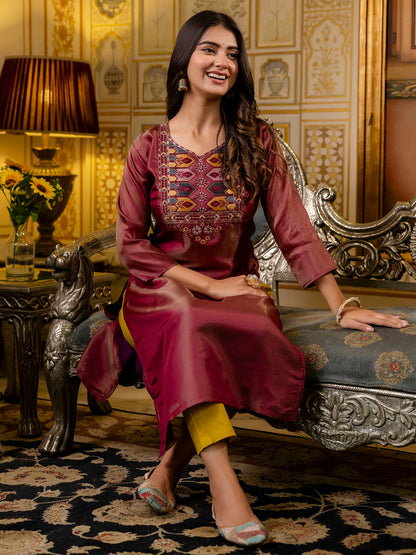 Women Embroidered shimmer Silk Blend Straight Kurta - FitVibe Fashion