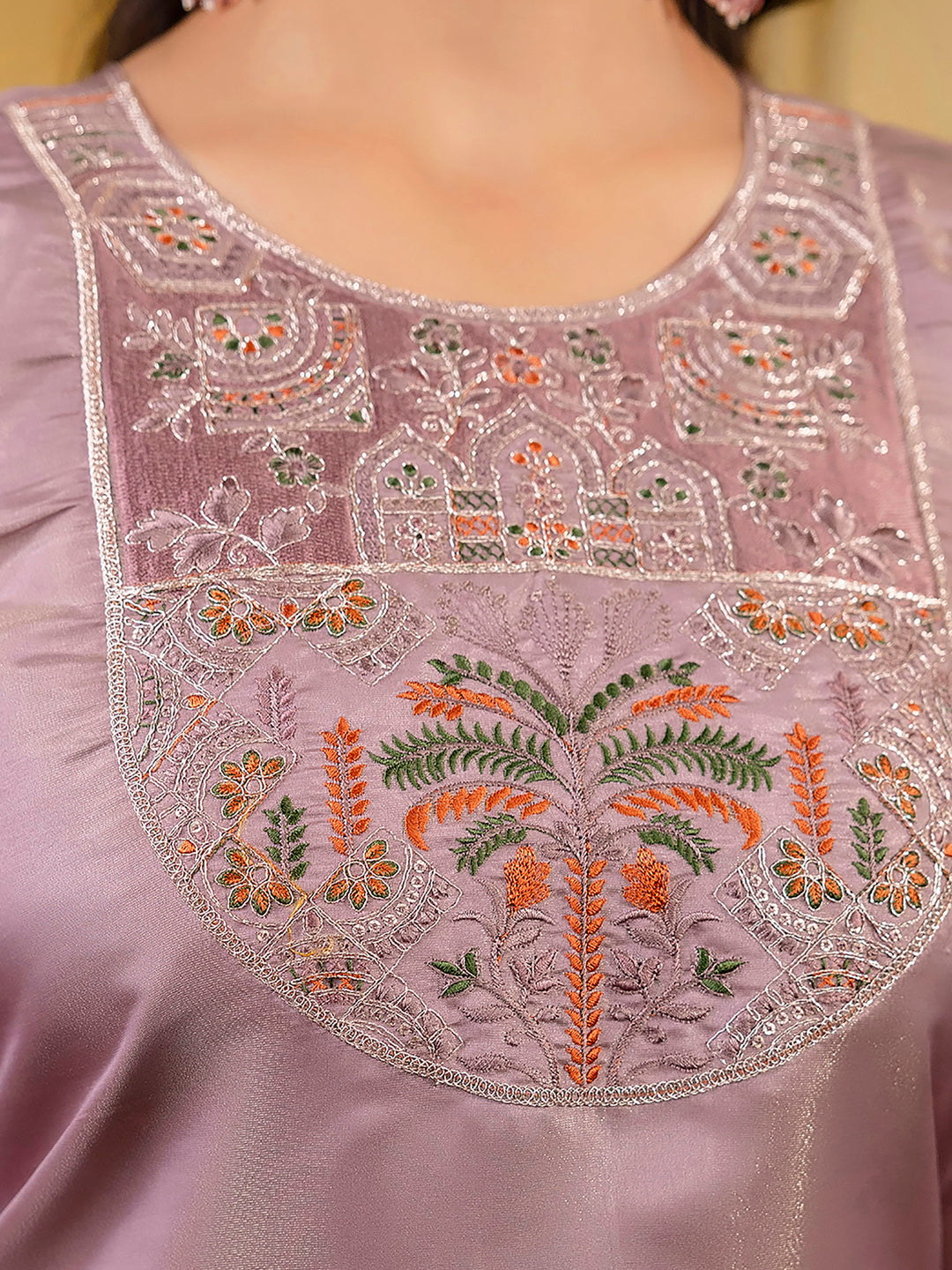 Women Embroidered shimmer Silk Blend Straight Kurta - FitVibe Fashion