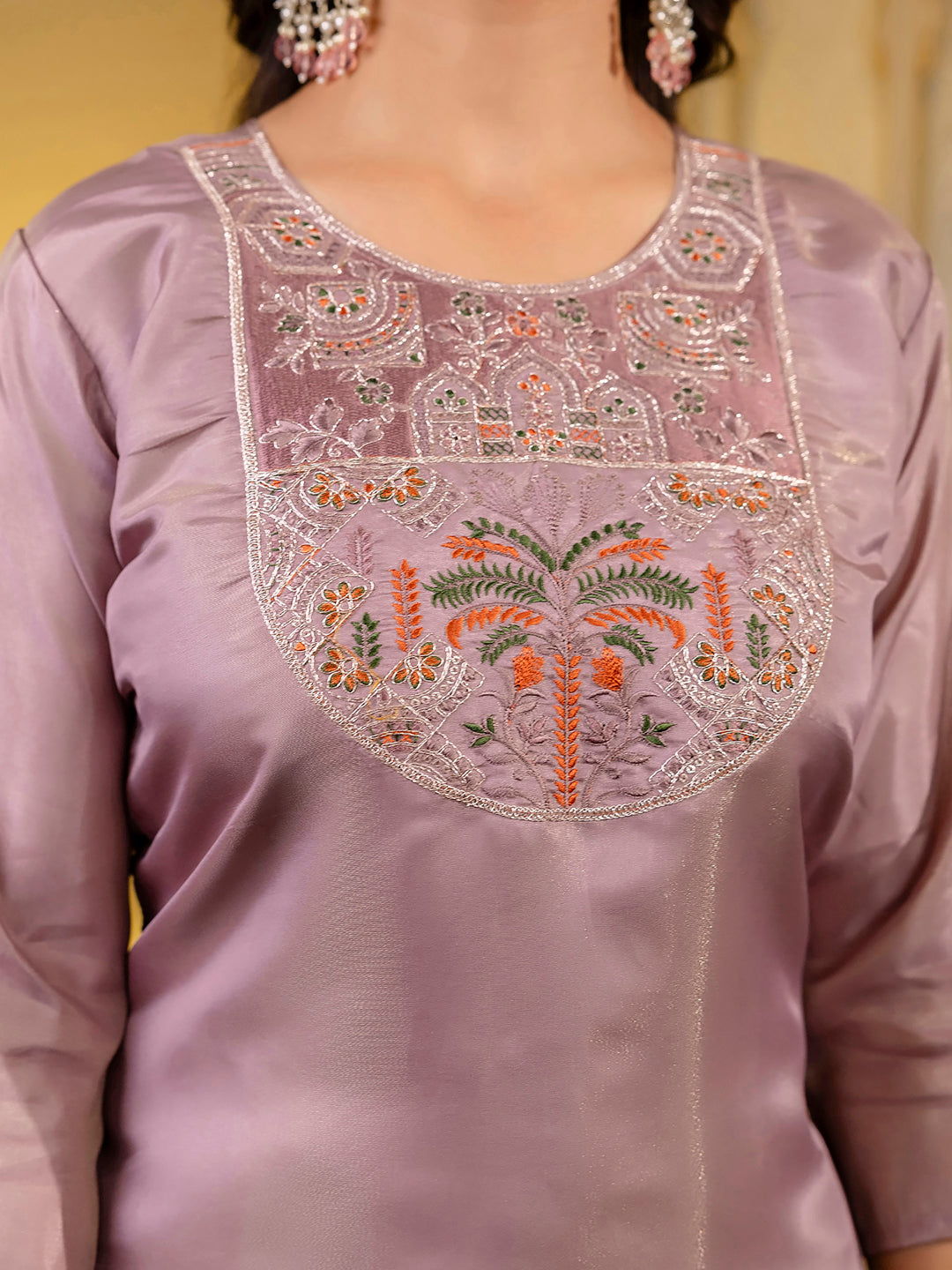 Women Embroidered shimmer Silk Blend Straight Kurta - FitVibe Fashion