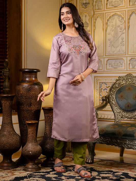 Women Embroidered shimmer Silk Blend Straight Kurta - FitVibe Fashion