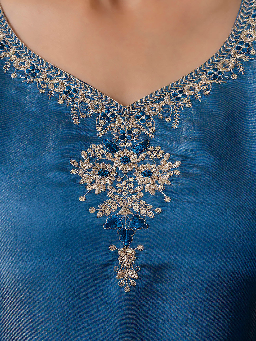 Women Embroidered shimmer Silk Blend Straight Kurta - FitVibe Fashion