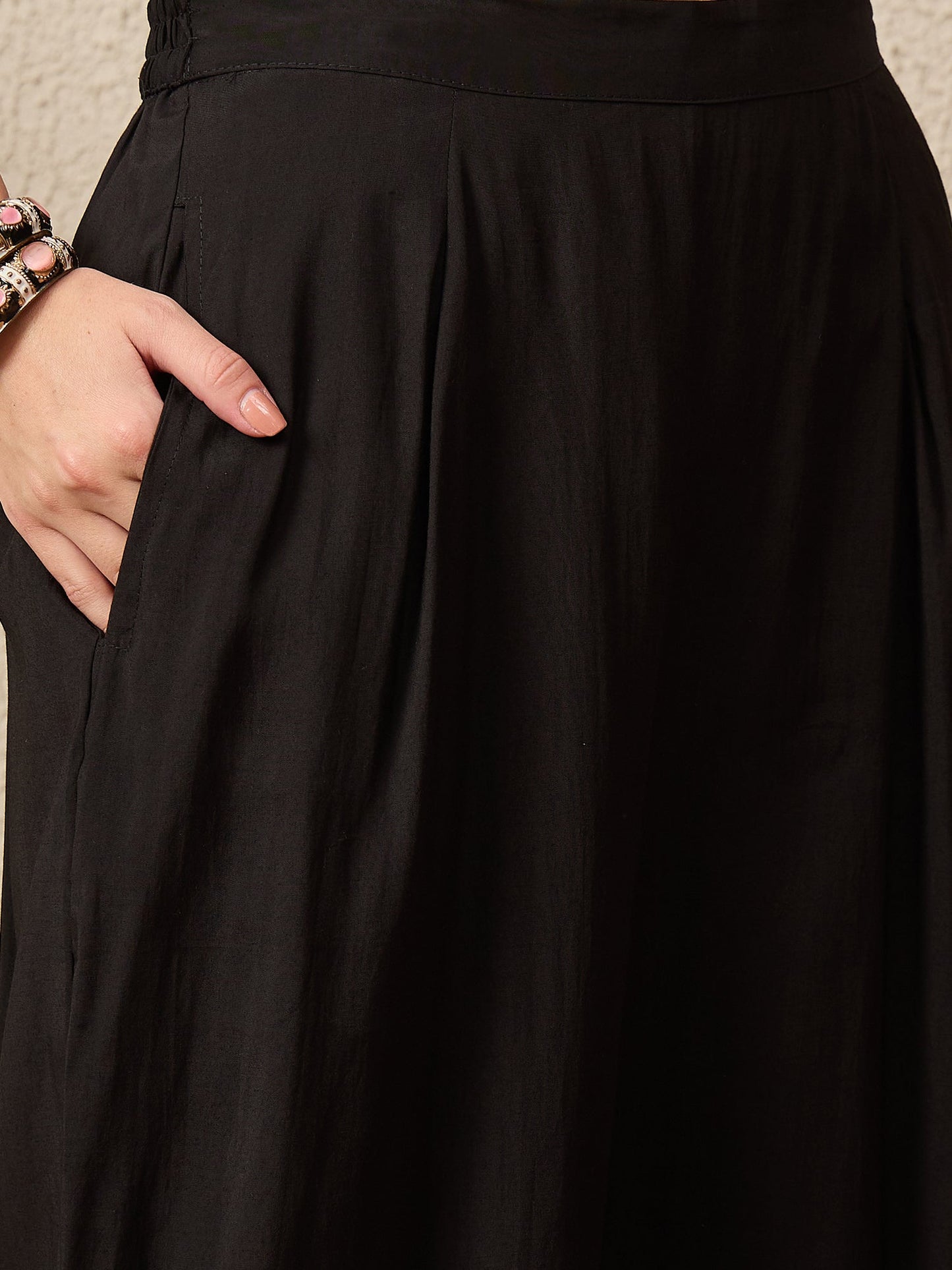 Rutt Raas Black Embroidered Straight Suit Set - FitVibe Fashion