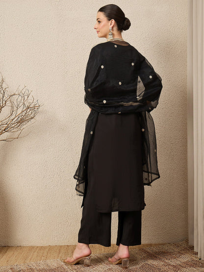 Rutt Raas Black Embroidered Straight Suit Set - FitVibe Fashion