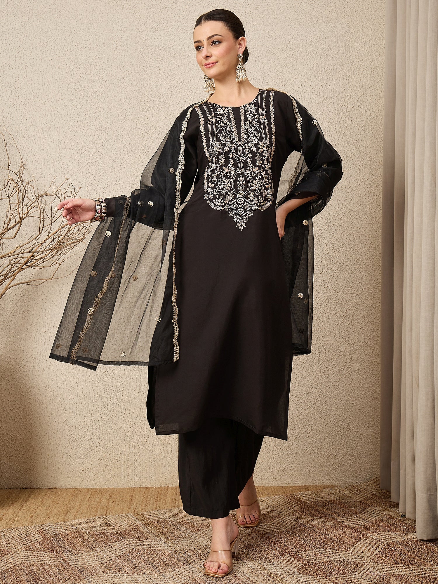 Rutt Raas Black Embroidered Straight Suit Set - FitVibe Fashion