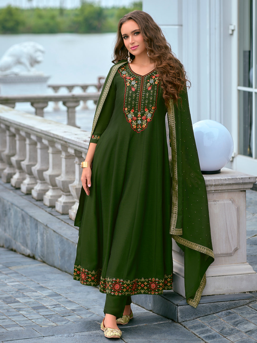 Women Silk Blend Kurta Pant Dupatta Set - FitVibe Fashion