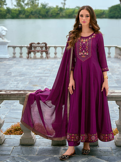 Women Silk Blend Kurta Pant Dupatta Set - FitVibe Fashion