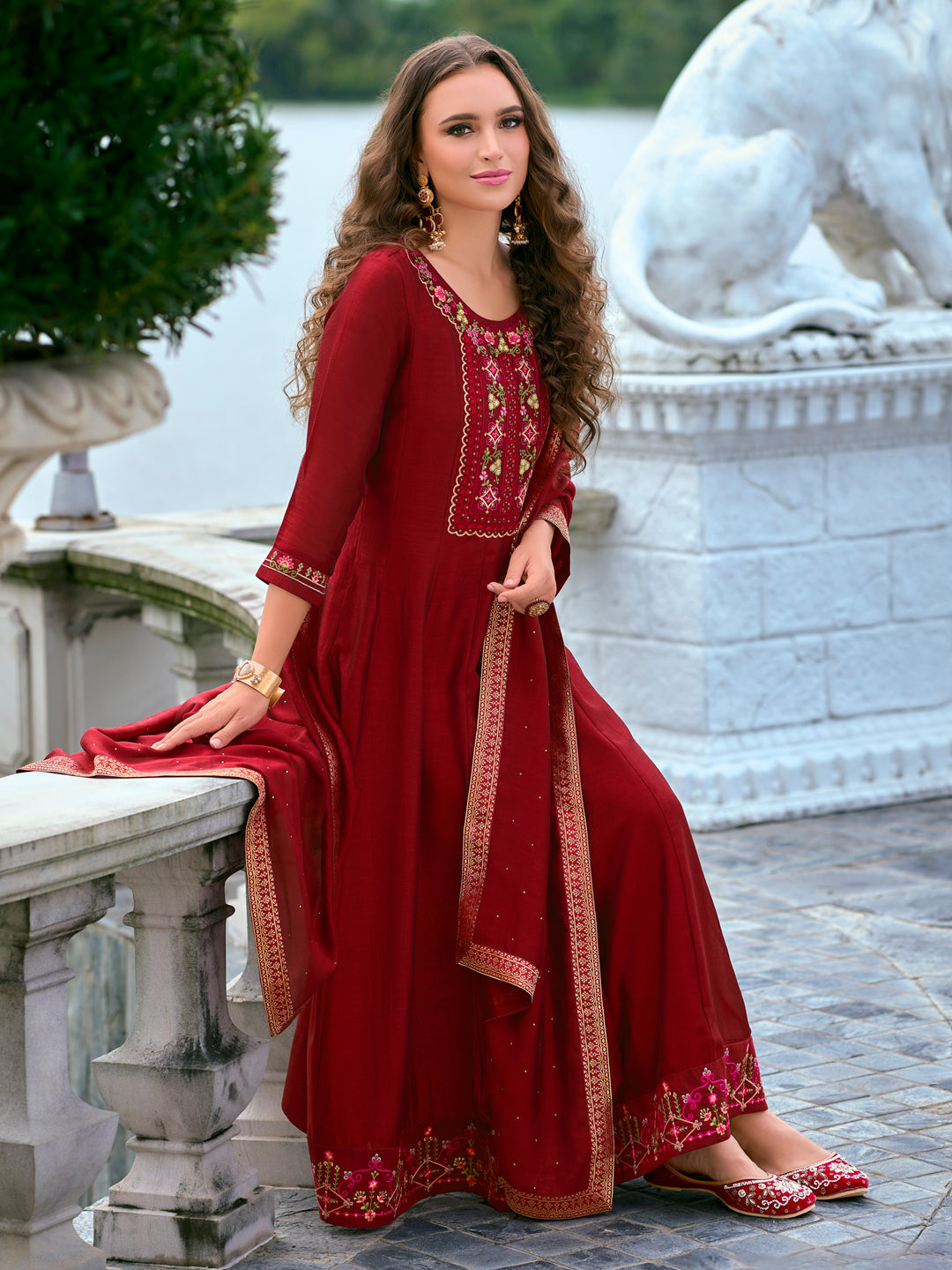 Women Silk Blend Kurta Pant Dupatta Set - FitVibe Fashion