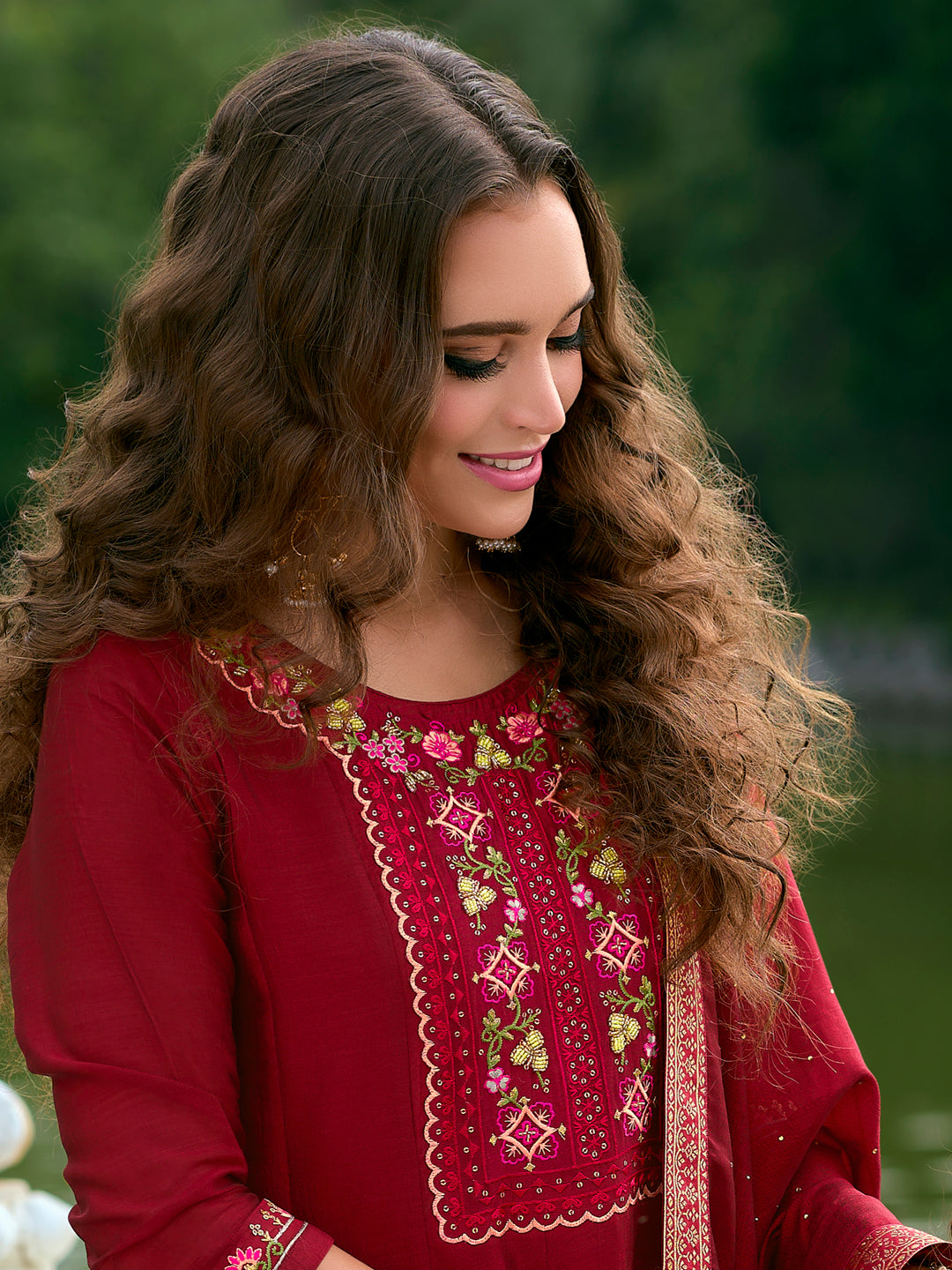 Women Silk Blend Kurta Pant Dupatta Set - FitVibe Fashion