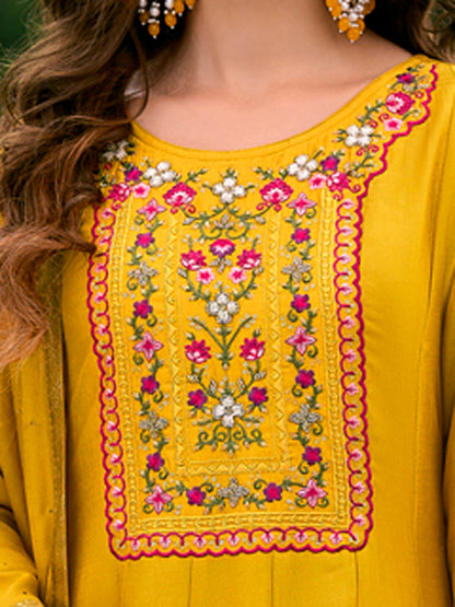 Women Silk Blend Kurta Pant Dupatta Set - FitVibe Fashion