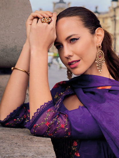 Women Silk Blend Kurta Pant Dupatta Set - FitVibe Fashion