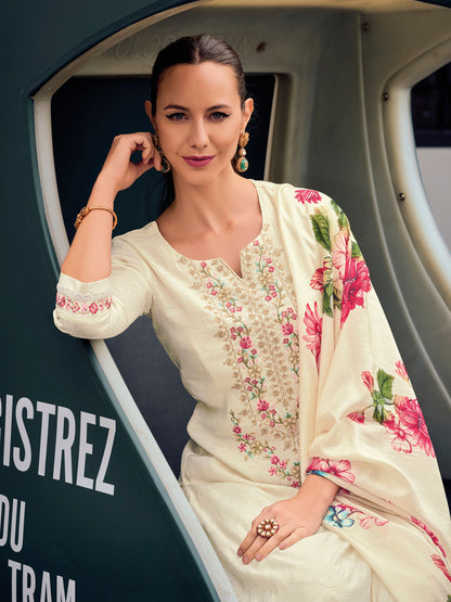 Women Silk Blend Kurta Pant Dupatta Set - FitVibe Fashion