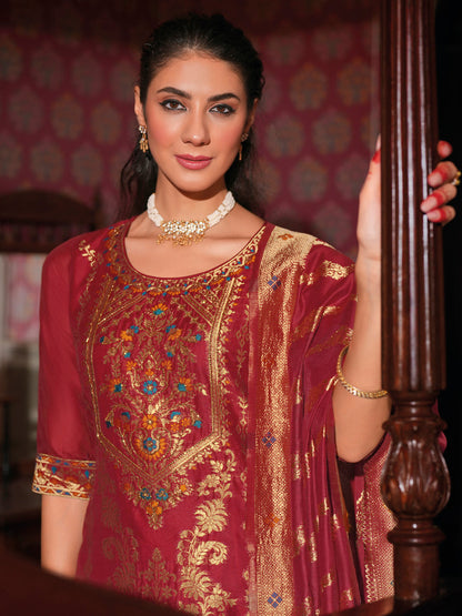 Women Silk Blend Kurta Pant Dupatta Set - FitVibe Fashion