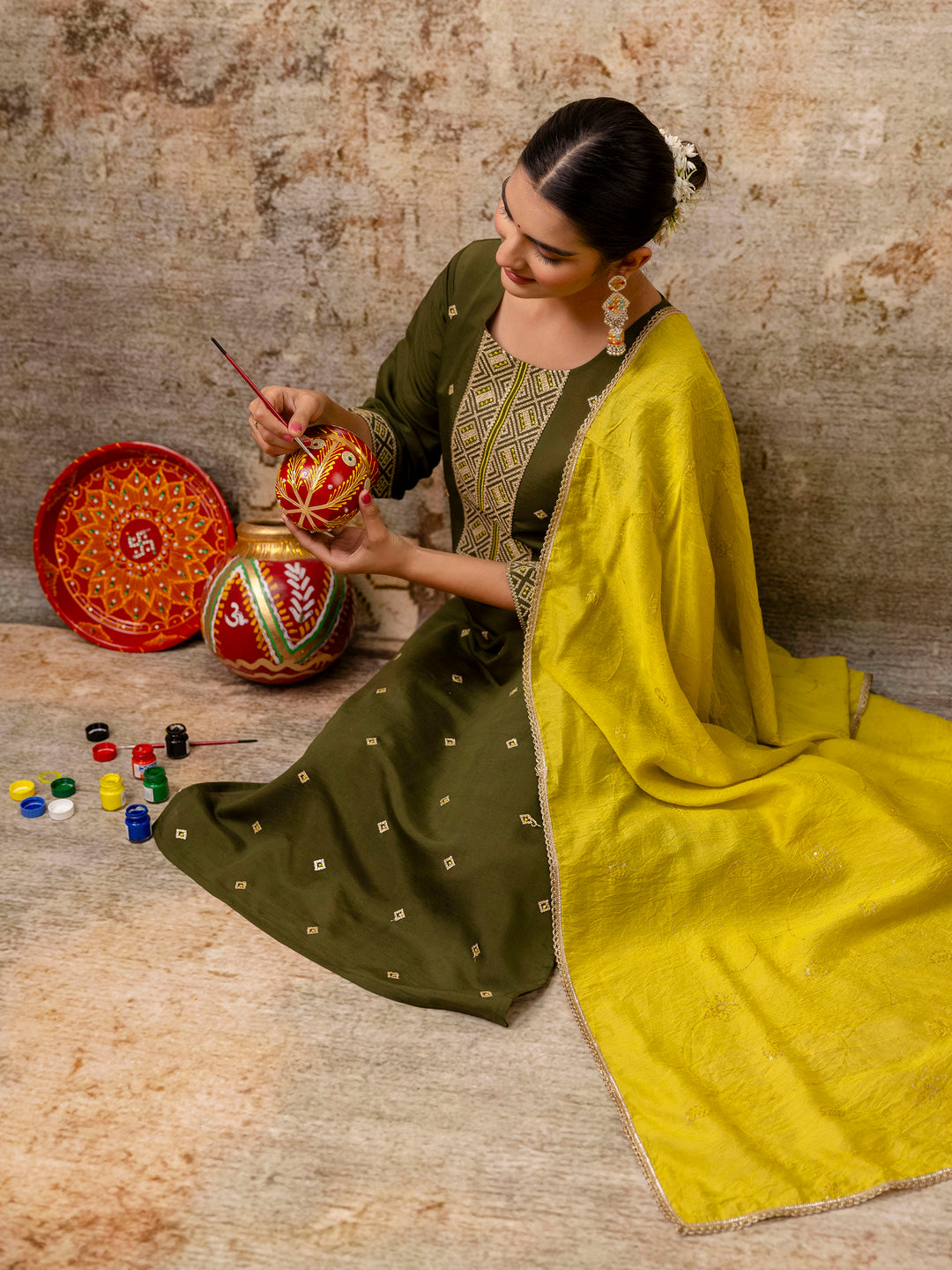 Women Kurta and Pant Sets Silk Blend Fabric - FitVibe Fashion