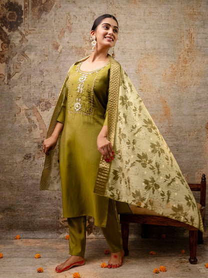 Women Kurta and Pant Sets Simar Silk fabric - FitVibe Fashion