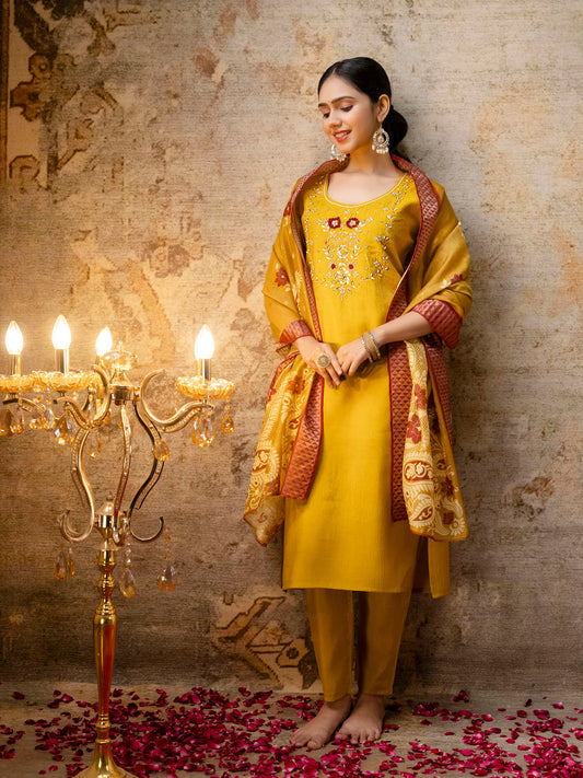 Women Kurta and Pant Sets Simar Silk fabric - FitVibe Fashion