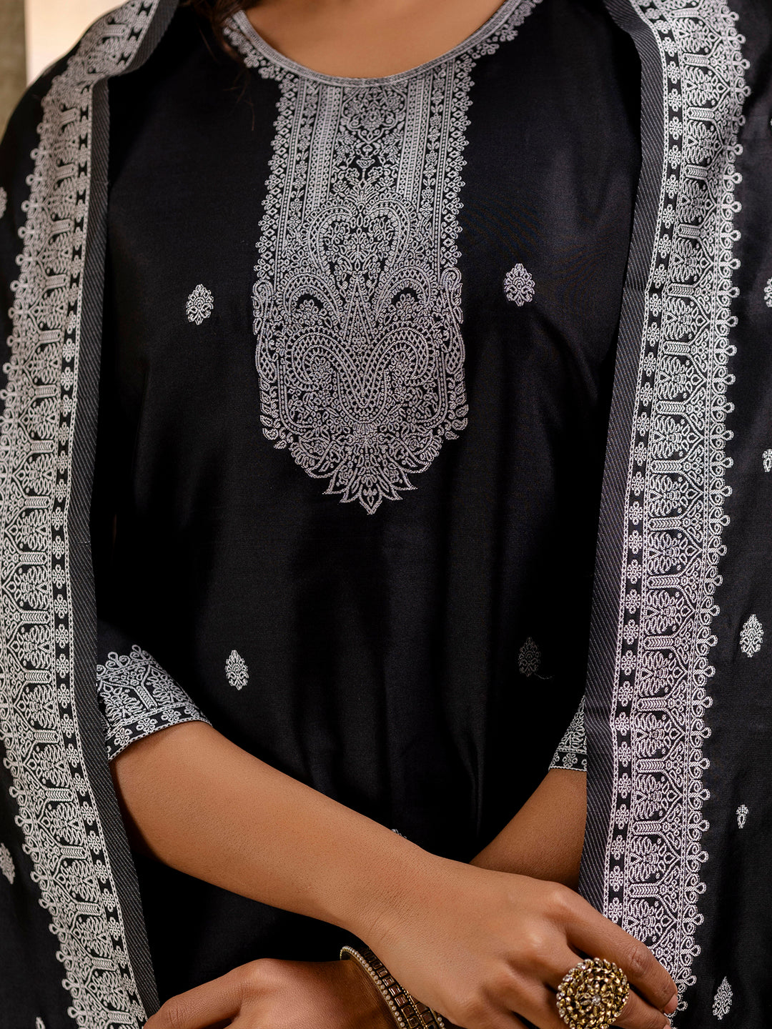 Women's Embroidered Cotton Blend Kurta Pant Sets with Dupatta - FitVibe Fashion