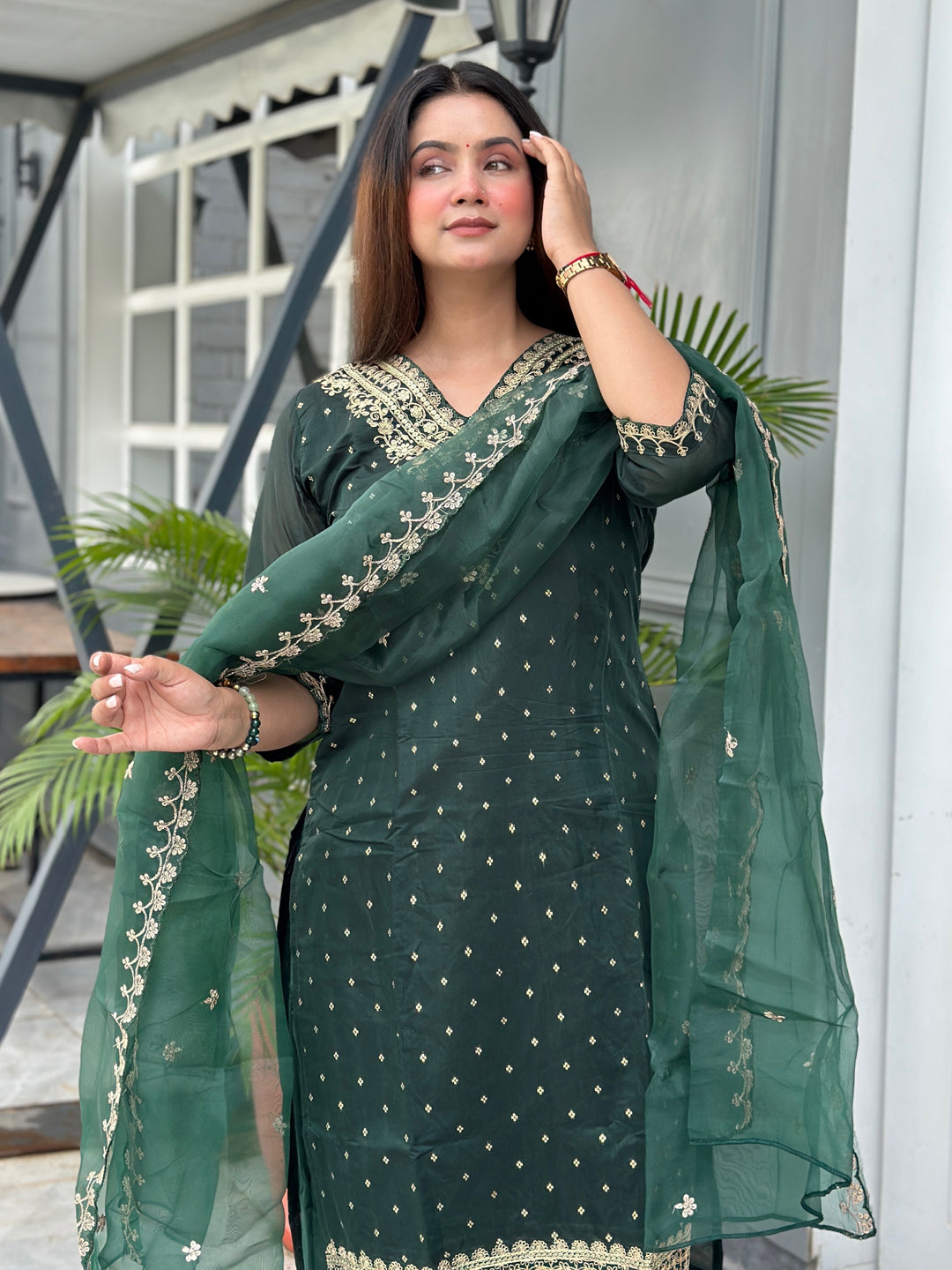 Vedhika Women’s Embroidered Chanderi Silk Kurta & Pant Set – Ready-to-Wear Festive Outfit - FitVibe Fashion