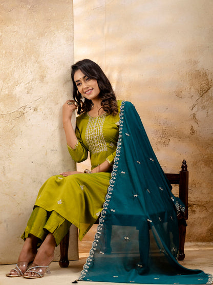 Women's Embroidered Silk Blend Kurta Pant Sets With Dupatta - FitVibe Fashion