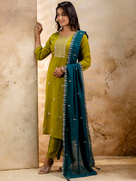 Women's Embroidered Silk Blend Kurta Pant Sets With Dupatta - FitVibe Fashion