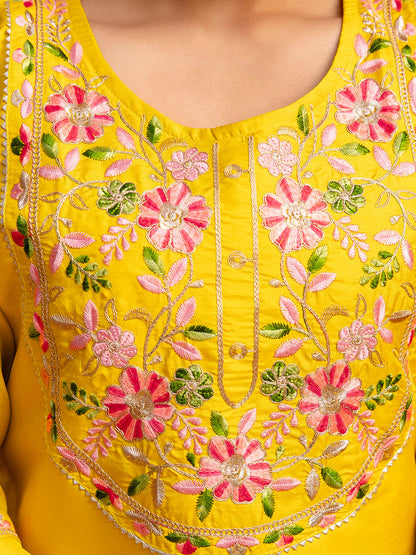 Women Silk Blend Kurta Pant Dupatta Set - FitVibe Fashion