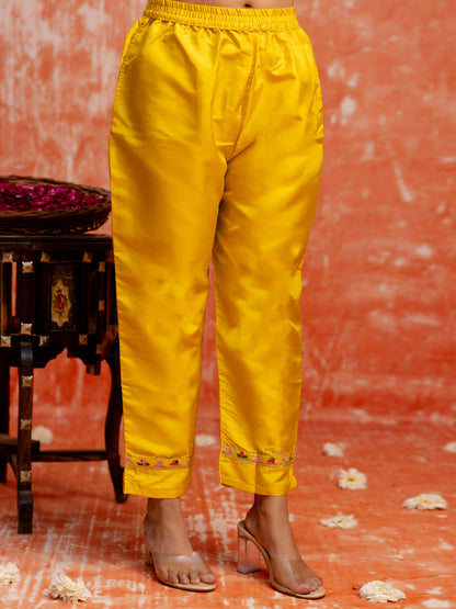 Women Silk Blend Kurta Pant Dupatta Set - FitVibe Fashion