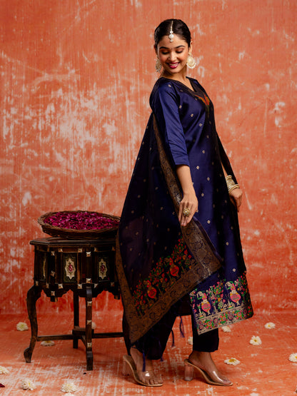 Padmavati Women Silk Blend Kurta Pant Dupatta Set - FitVibe Fashion