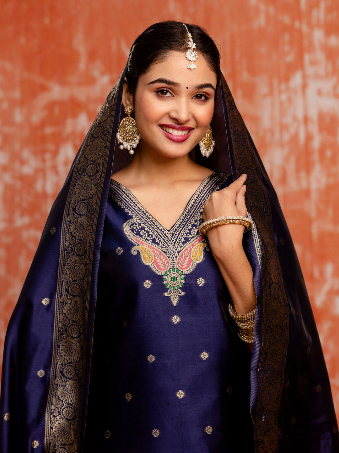 Padmavati Women Silk Blend Kurta Pant Dupatta Set - FitVibe Fashion