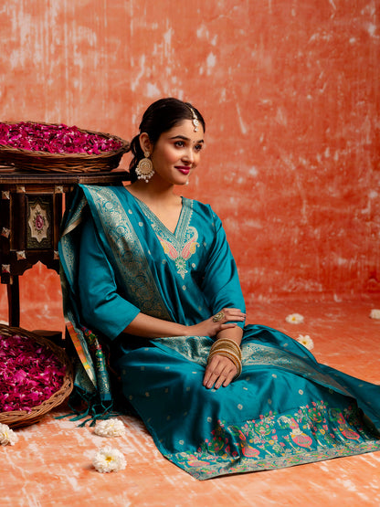 Padmavati Women Silk Blend Kurta Pant Dupatta Set - FitVibe Fashion