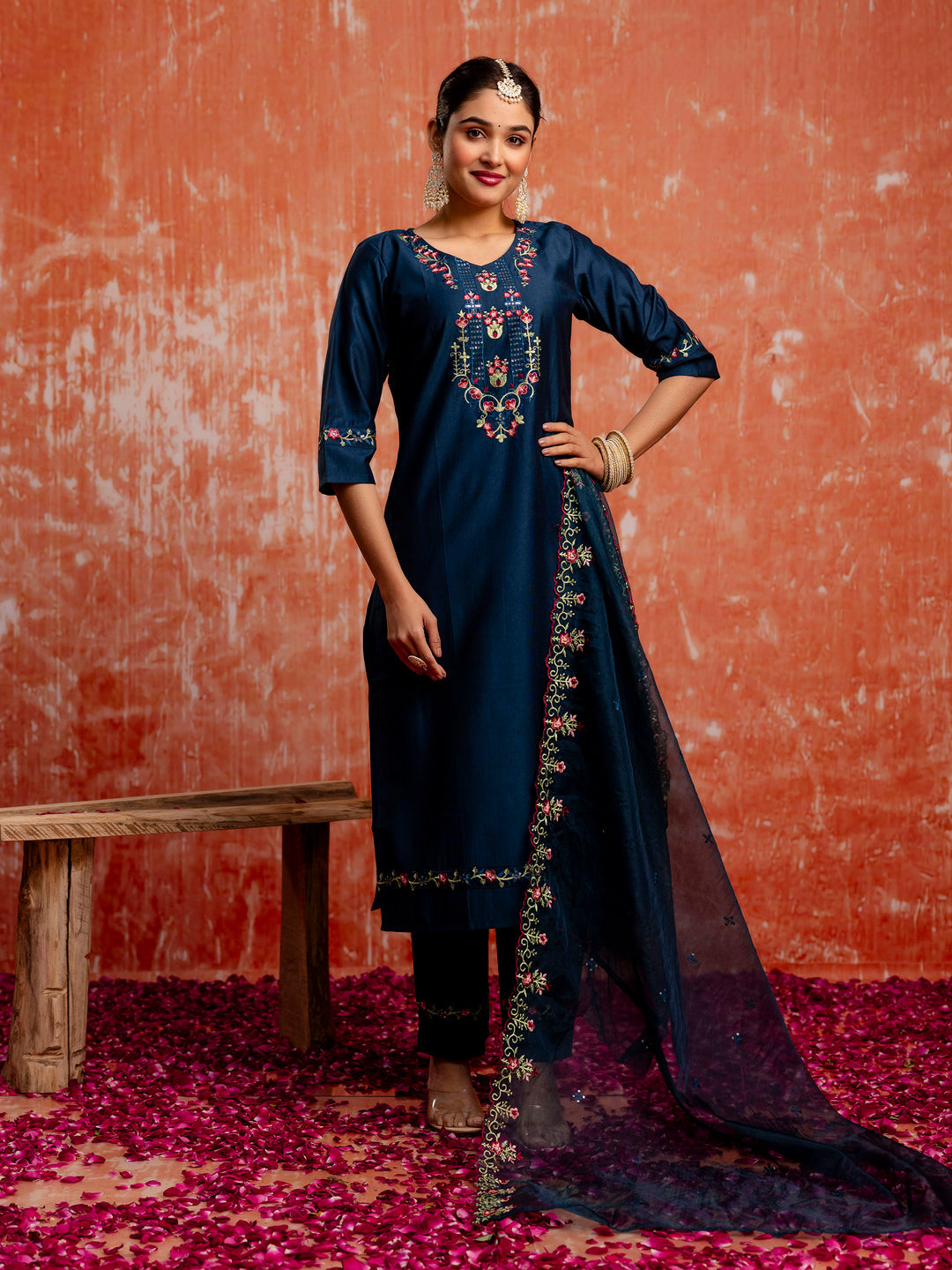 Women's Viscose Rayon Embroidered Kurta Pant Set with Organza Dupatta Modern and Traditional Blend Ethnic Wear Set - FitVibe Fashion