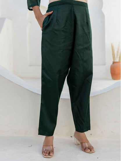 Akrita Women Silk Blend Kurta Pant Dupatta Set