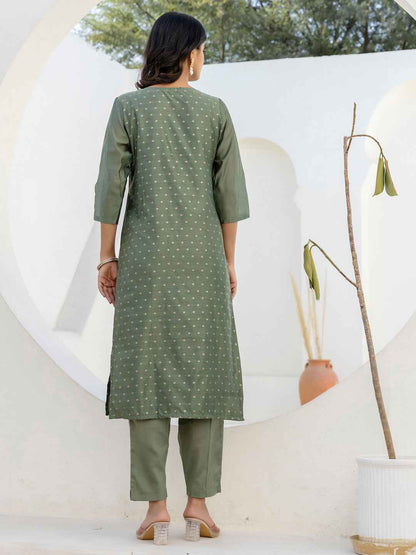 Akrita Women Silk Blend Kurta Pant Dupatta Set