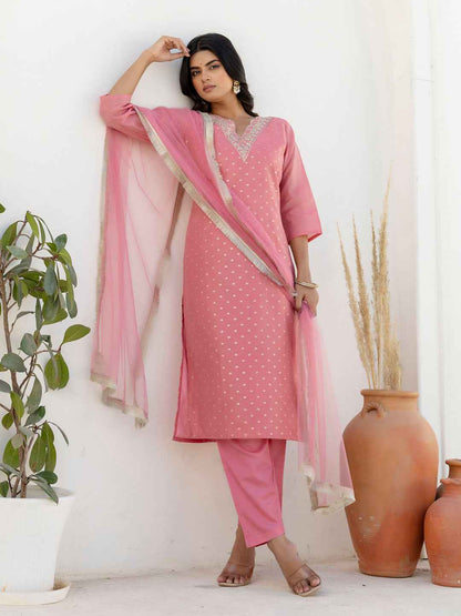 Akrita Women Silk Blend Kurta Pant Dupatta Set