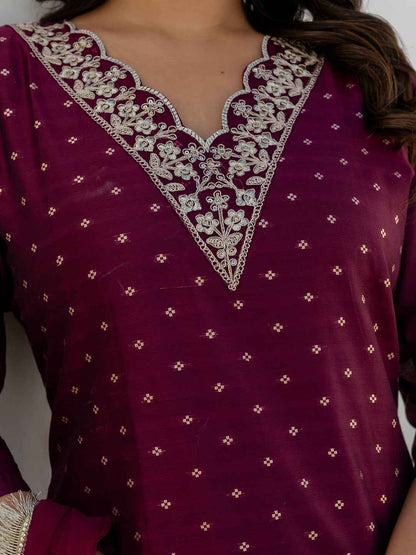 Akrita Women Silk Blend Kurta Pant Dupatta Set