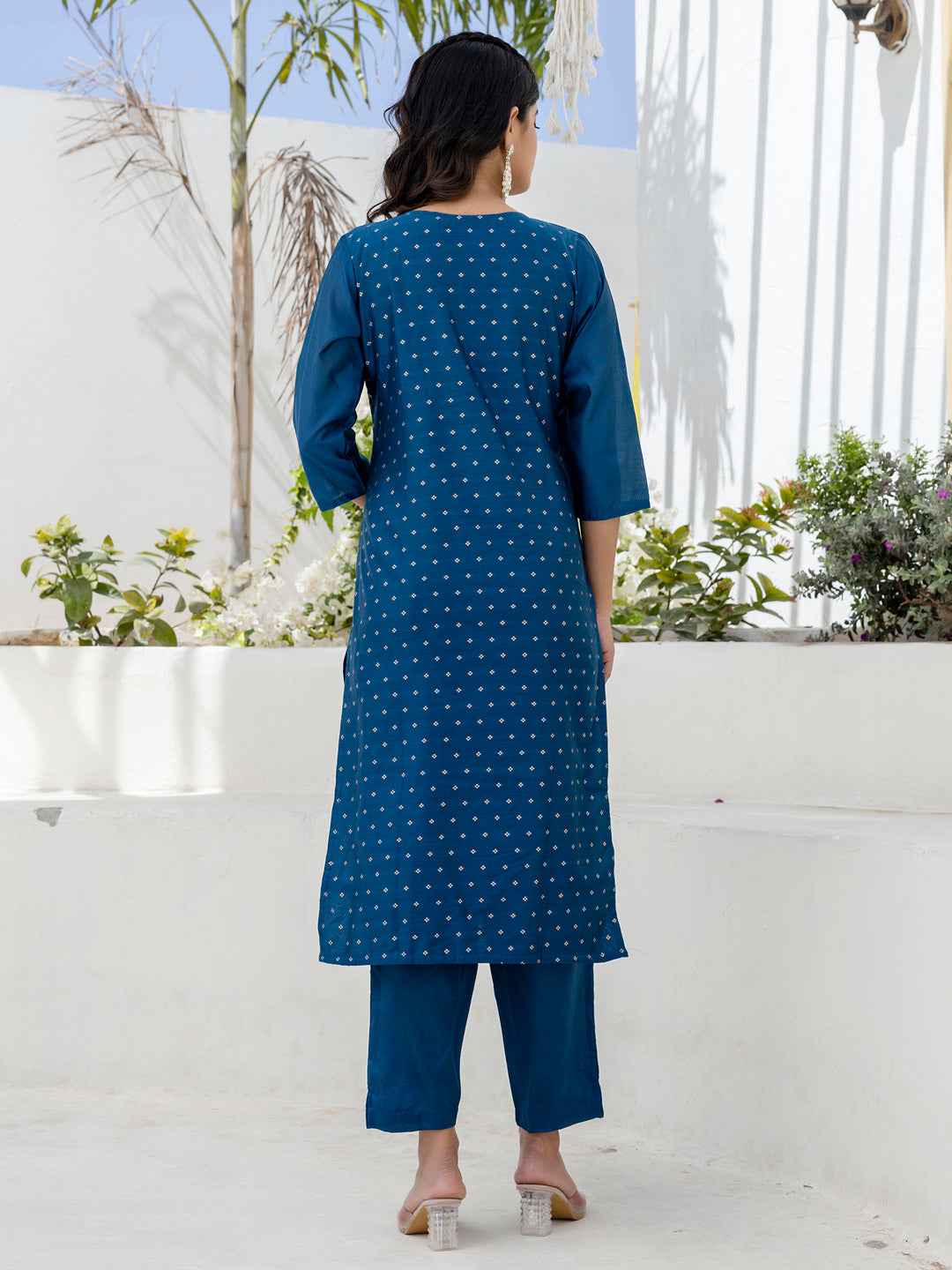 Akrita Women Silk Blend Kurta Pant Dupatta Set