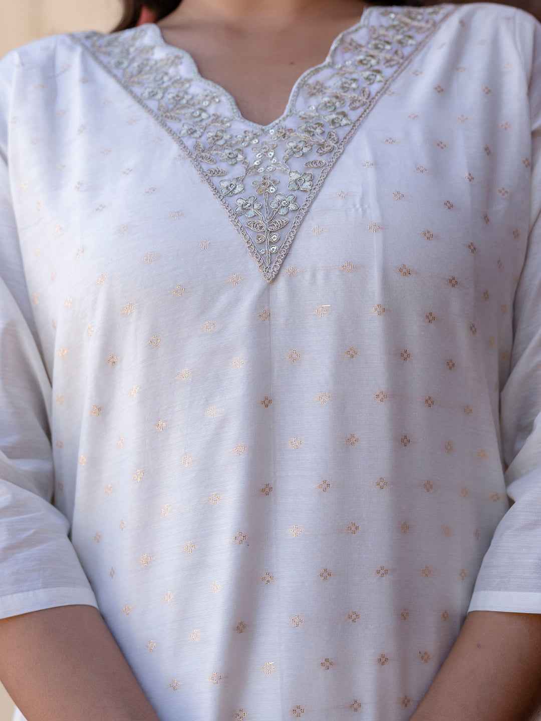 Akrita Women Silk Blend Kurta Pant Dupatta Set