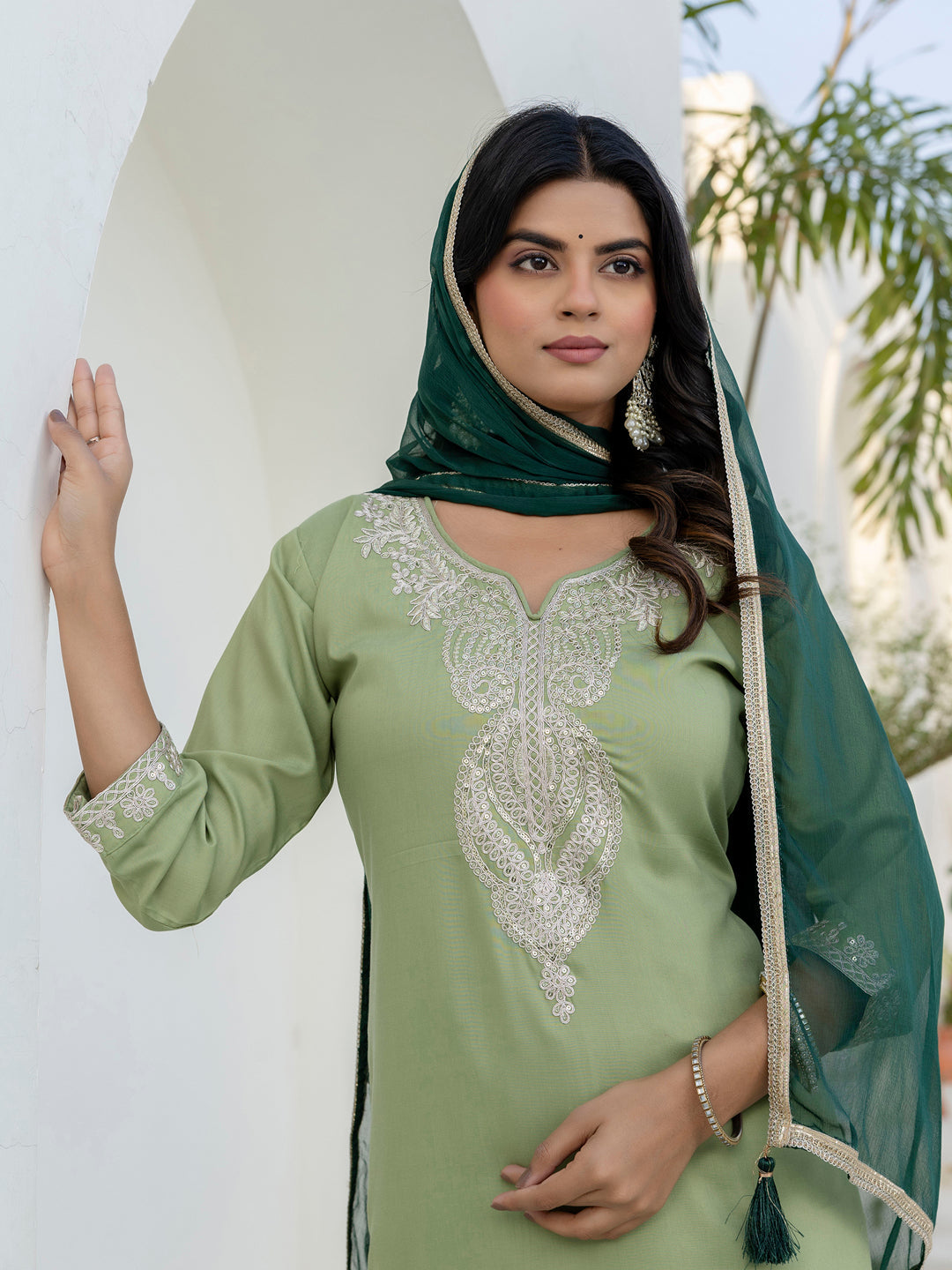 Kriti Silk Blend Women Kurta Pant with Dupatta Sets With Embroidery - FitVibe Fashion