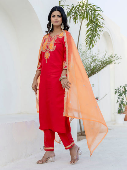 Vastra Women Kurta and Pant Dupatta Sets Viscose Rayon Fabrics with Embroidery - FitVibe Fashion