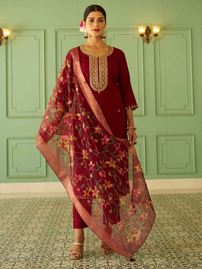 Aarohi Beads Embroidered Maroon Women Kurta Sets With Dupatta Straight Suits