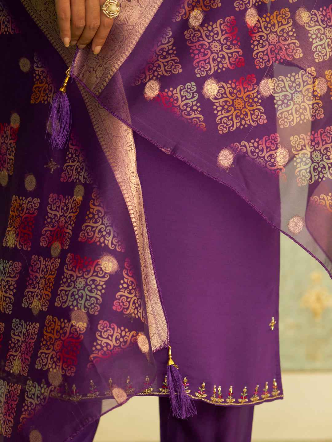 Aarohi Beads Embroidered Purple Women Kurta Sets With Dupatta Straight Suits