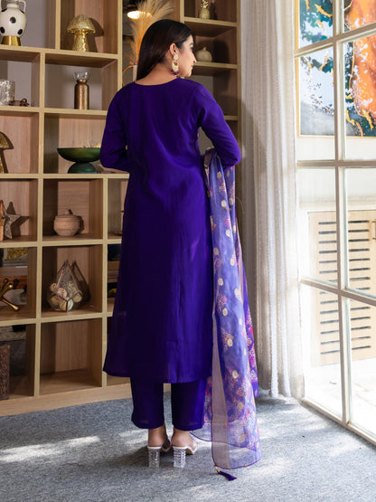 Lavanya Elegant Silk Blend Kurta Set with Beaded Embroidered Design & Organza Dupatta - FitVibe Fashion