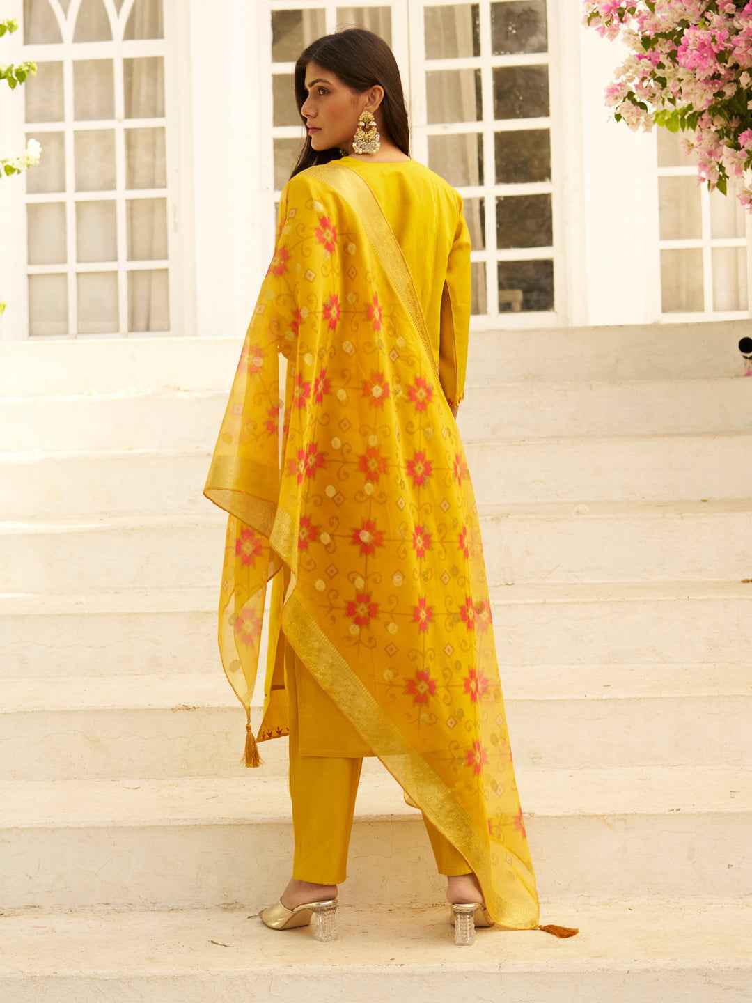 Aarohi Beads Embroidered Yellow Women Kurta Sets With Dupatta Straight Suits