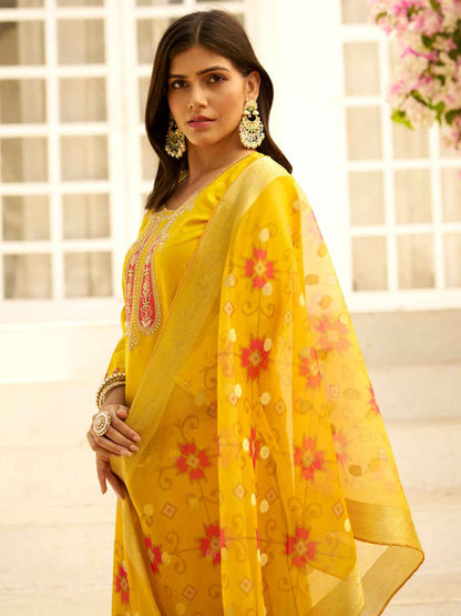 Aarohi Beads Embroidered Yellow Women Kurta Sets With Dupatta Straight Suits